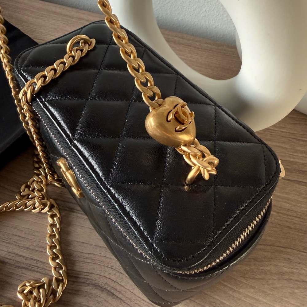 Chanel Lambskin Sweetheart Vanity Case with Mirror and Crossbody Chain - Picture 8 of 12